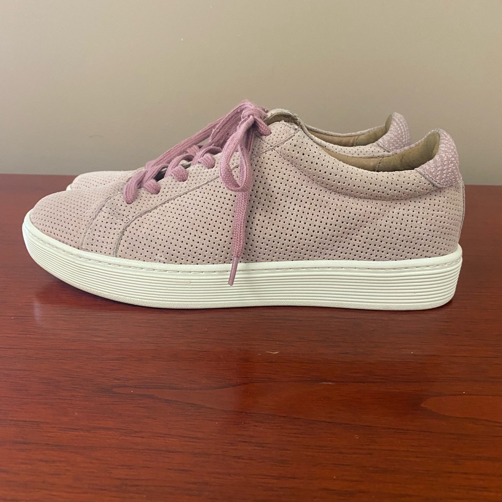 Sofft - Womens - Somers Tie perforated leather sneakers Sz 8.5